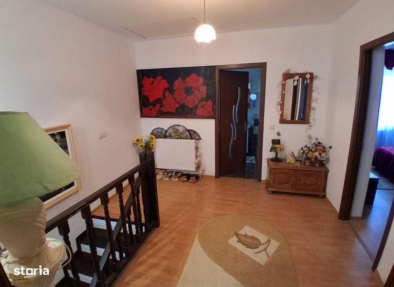 Casă cu 4 camere în Popas Păcurari
