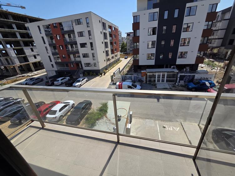 Apartament cu 2 camere semidecomandat, mobilat în Tomis Plus