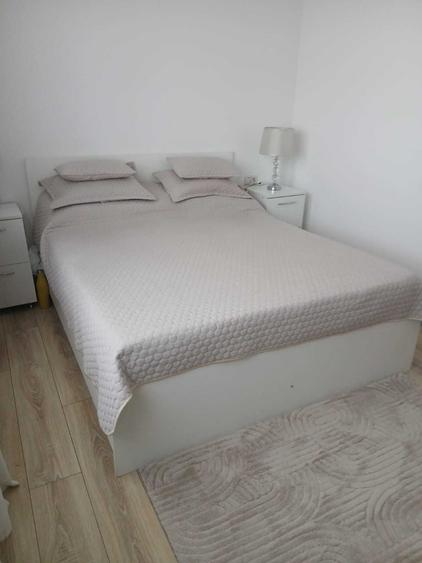 Apartament cu 3 camere decomandat în Păulești