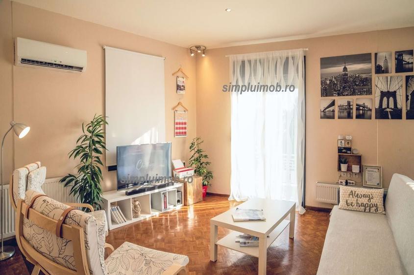 Apartament cu 4 camere decomandat, mobilat în Vitan