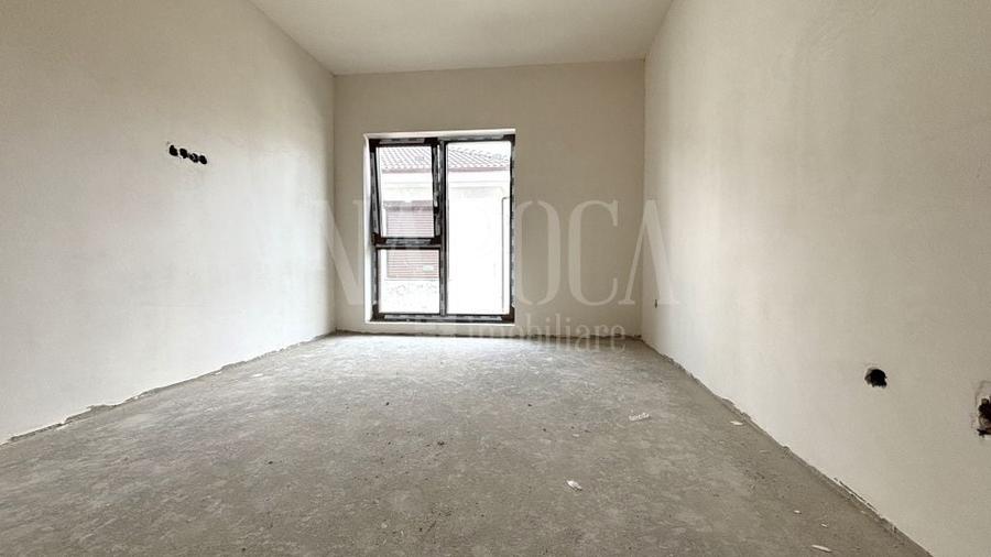 Duplex cu 4 camere cu Canalizare în Florești