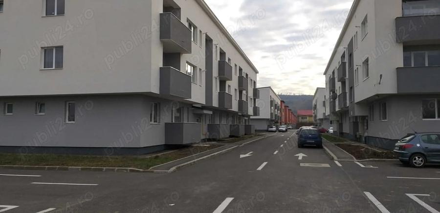 Apartament cu 2 camere decomandat în Florești