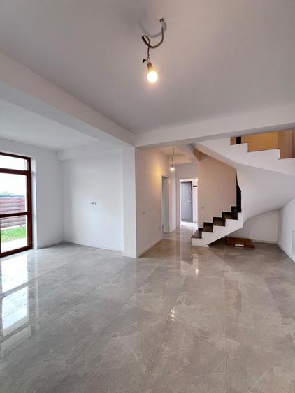 Duplex cu 5 camere cu Canalizare în Bragadiru