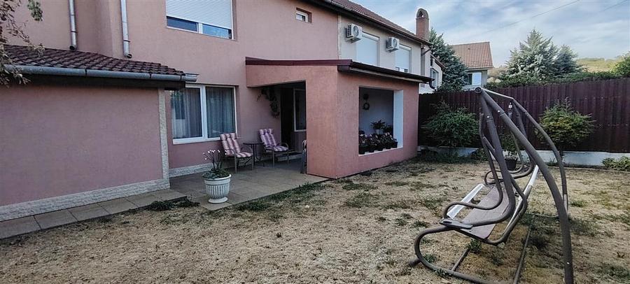 Casă cu 5 camere cu Teren 290 Mp în Oncea