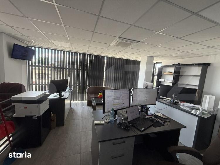 Spațiu comercial, de 25 mp, în Central
