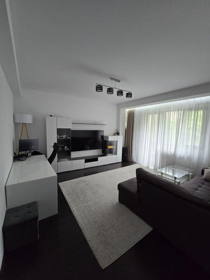 Apartament cu 2 camere decomandat în Brâncoveanu