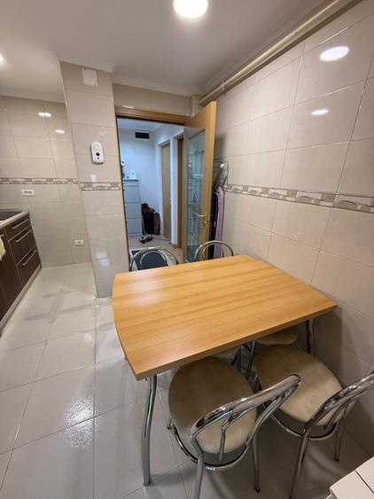 Apartament cu 2 camere decomandat în Sud