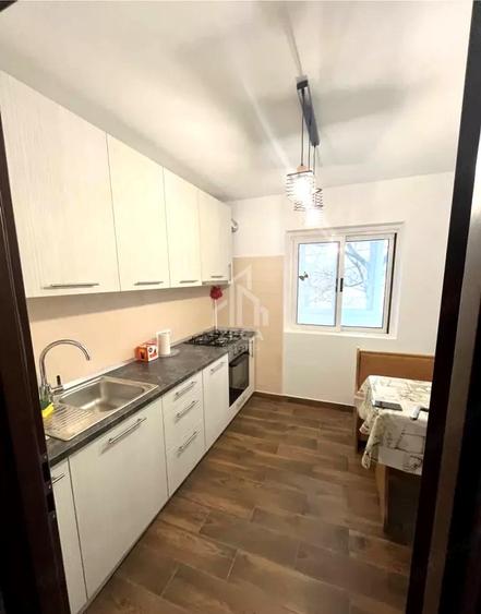 Apartament cu 2 camere decomandat, mobilat în Berceni