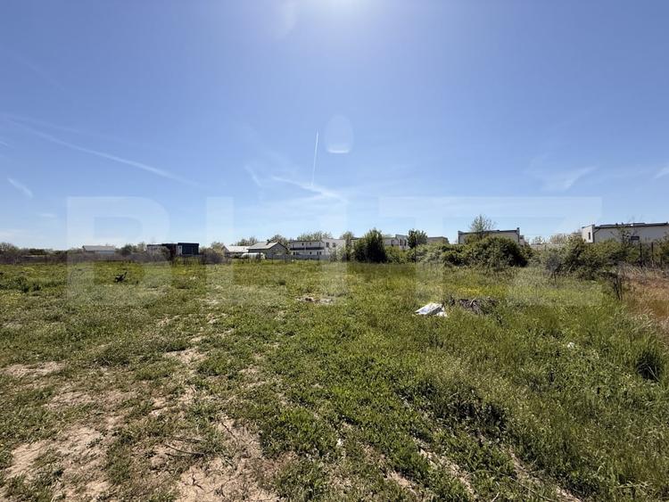 Teren Construcții intravilan de 500 mp, în Balta Verde