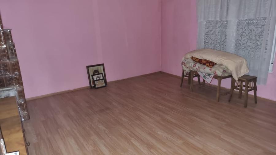 Casă individuală cu 12 camere cu Canalizare în Brestei