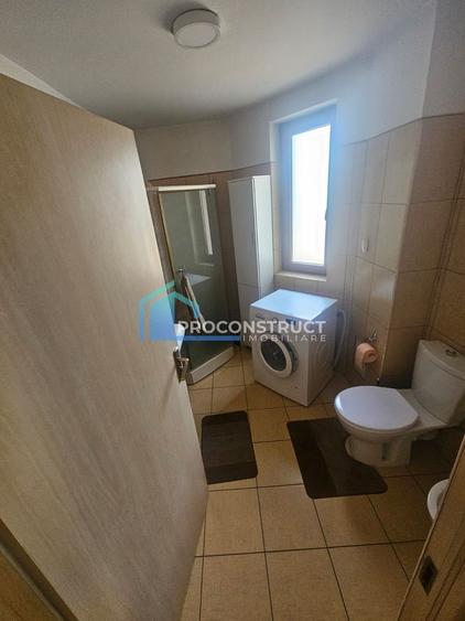 Casă individuală cu 9 camere cu Canalizare în Bogdăneștilor