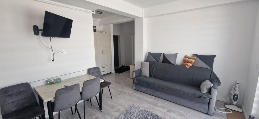 Apartament cu 2 camere decomandat în Exterior Vest