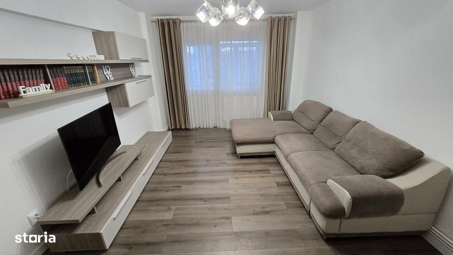 Apartament cu 3 camere decomandat în Găvana