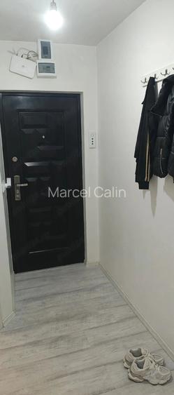 Vand Apartament 2 camere
