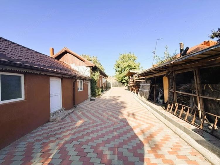 Casă cu 3 camere cu Teren 2296 Mp în Vlăduleni