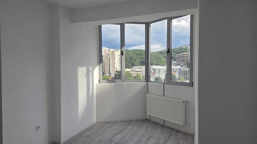 Apartament cu 2 camere decomandat în Centrul Civic