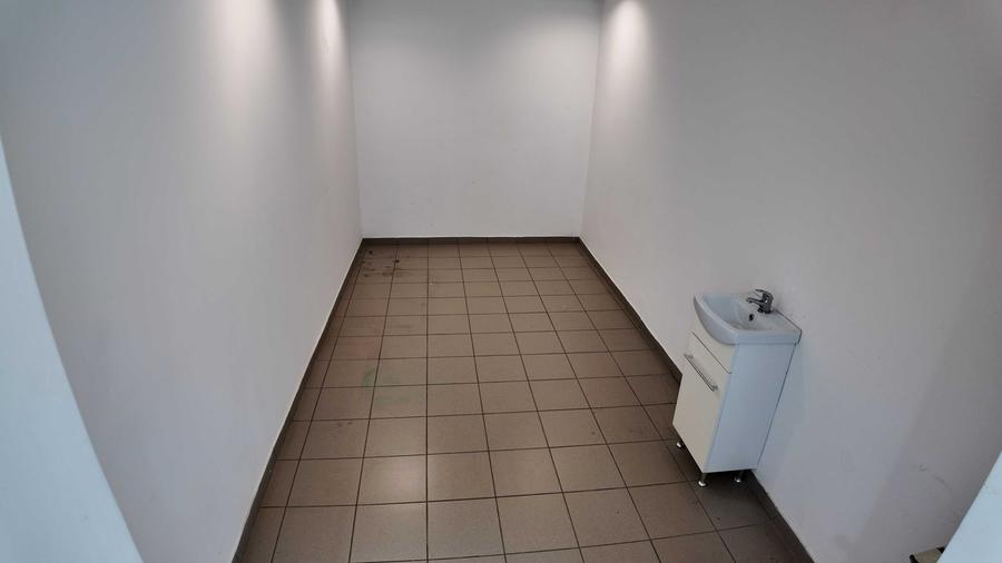 Spațiu comercial, de 100 mp, în Nord