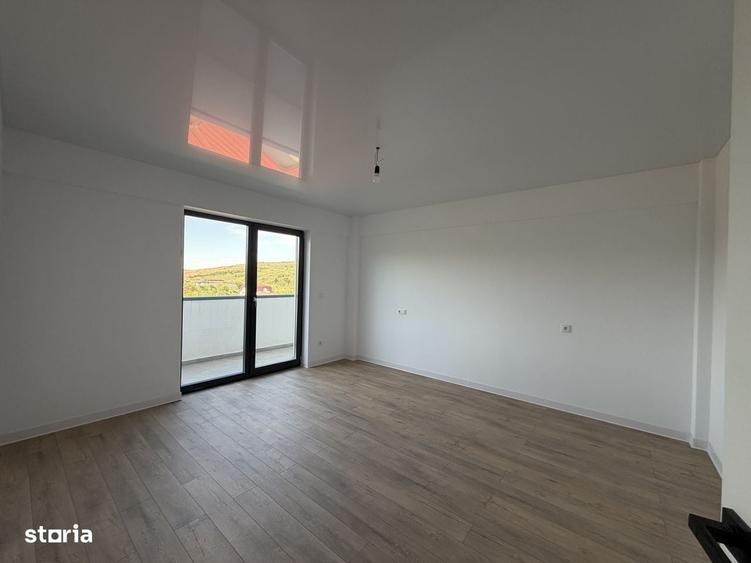 Apartament cu 2 camere decomandat în Rediu