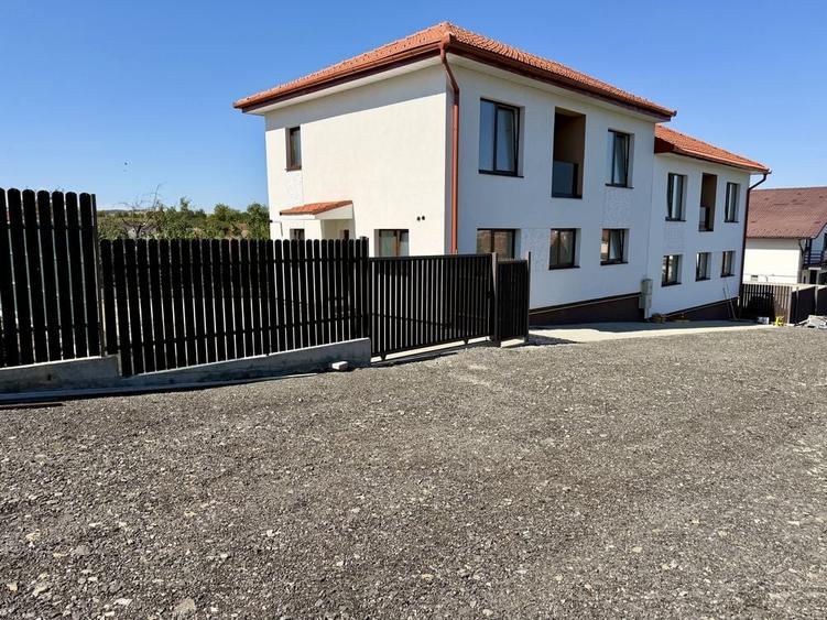 Casă cu 4 camere cu Teren 190 Mp în Șura Mică