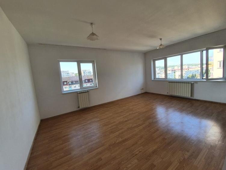 Apartament cu 2 camere decomandat în Canta