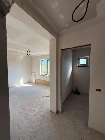 Casă cu 3 camere în Agigea