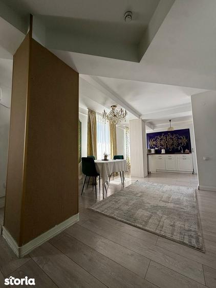 Apartament cu 3 camere în Mazepa 2