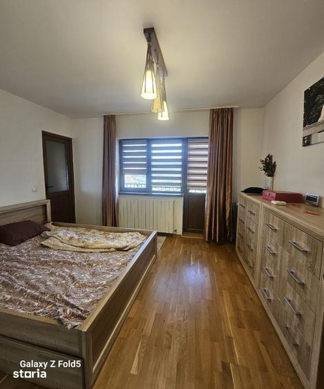 Casă cu 4 camere cu Teren 700 Mp în Cihei