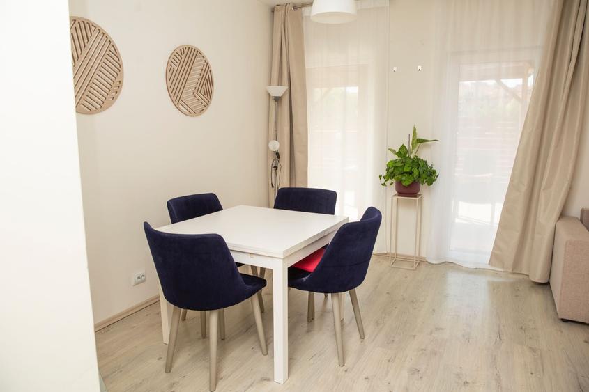 Apartament cu 2 camere decomandat în Borhanci