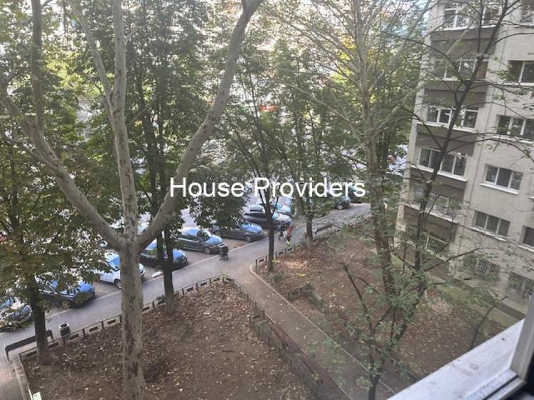 Apartament cu 4 camere, mobilat în Militari