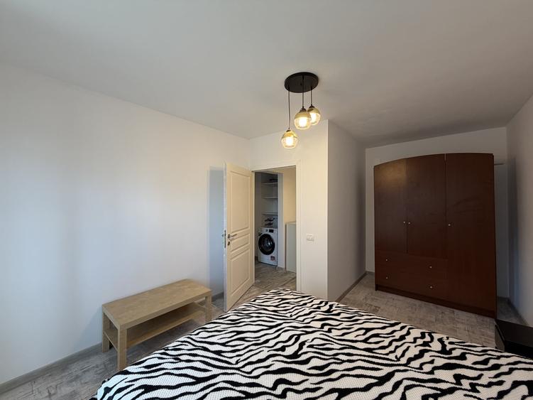 Apartament cu 3 camere decomandat în Olteniței
