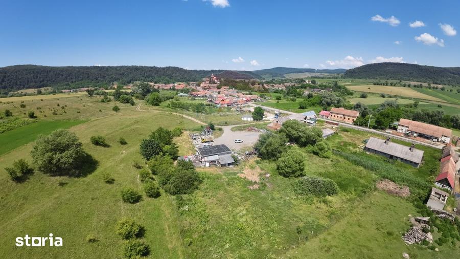 Teren de 2463 mp, în Daneș