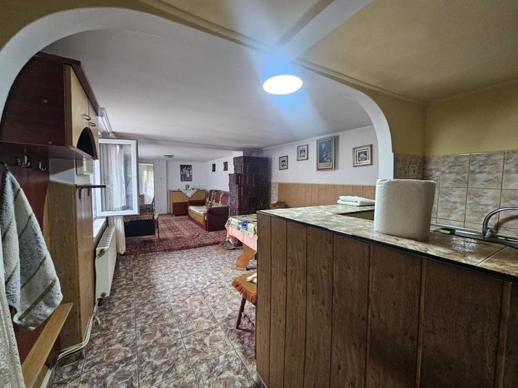 Duplex cu 5 camere cu Teren 1500 Mp în Șibot