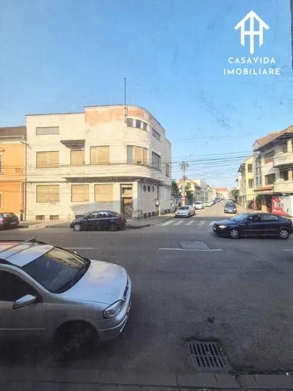 Casă cu 2 camere semidecomandat în Lugoj