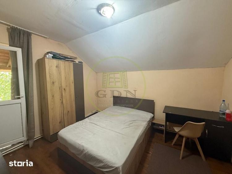 Casă cu 5 camere cu Teren 500 Mp în Bariera Vâlcii