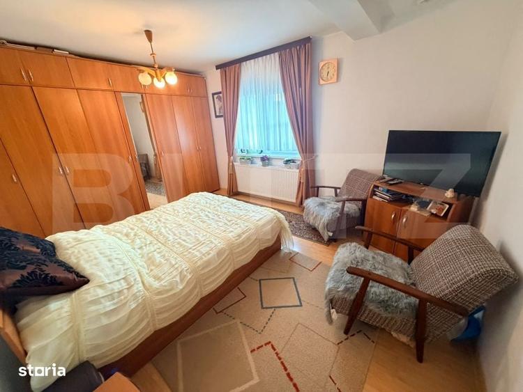 Casă cu 4 camere cu Teren 1033 Mp în Sânpetru