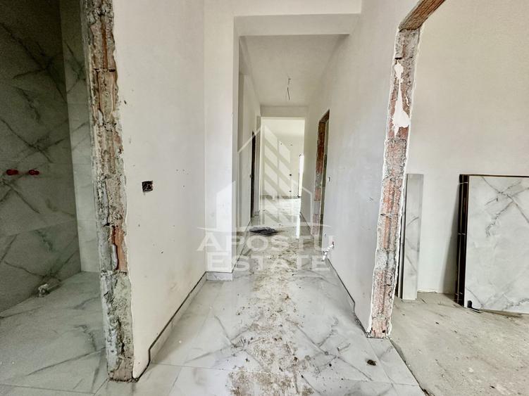 Duplex cu 5 camere cu Canalizare în Giroc