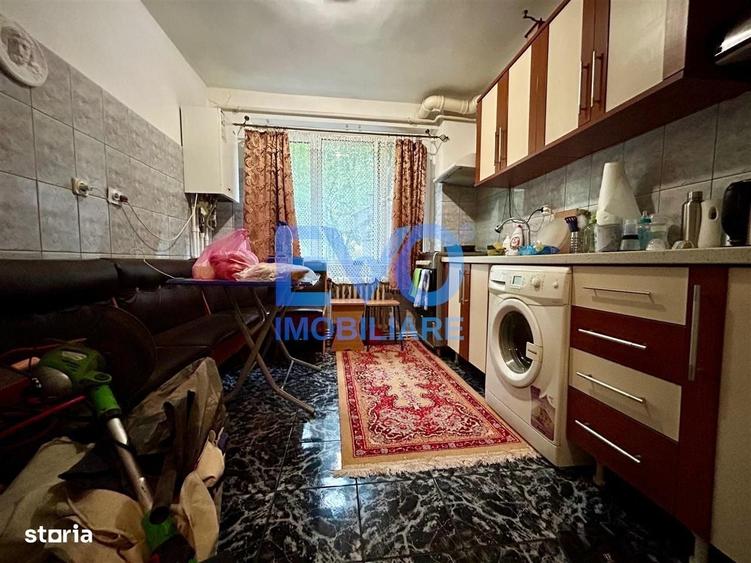 Apartament cu 3 camere în Alexandru cel Bun