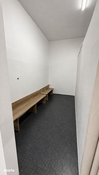 Spațiu comercial, de 260 mp, în Vitan
