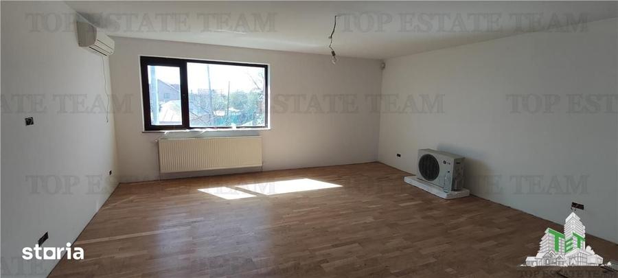 Casă cu 5 camere cu Teren 406 Mp în Tamași