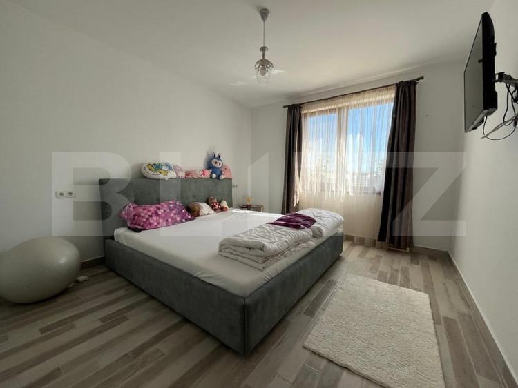 Casă individuală cu 3 camere cu Canalizare în Sântandrei