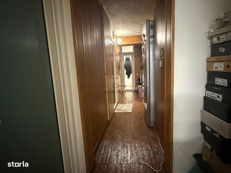 Apartament cu 4 camere decomandat în Central