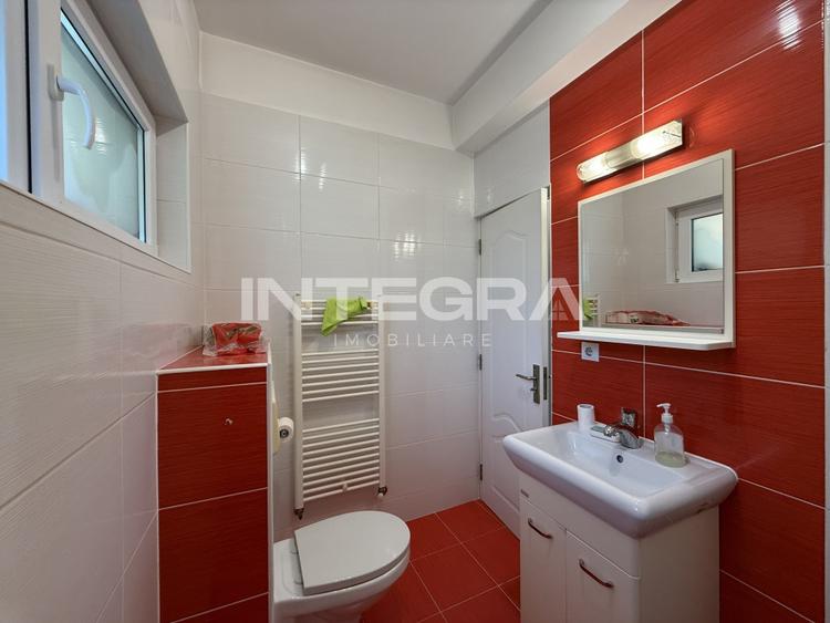 Duplex cu 4 camere cu Canalizare în Florești