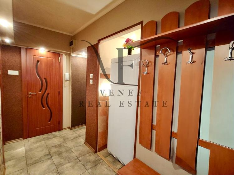 Apartament cu 3 camere decomandat în Obor