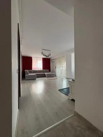 Apartament cu 3 camere decomandat, mobilat în Fundeni