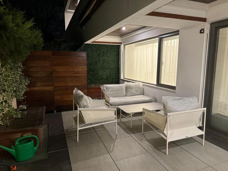 Apartament cu 3 camere, mobilat în Primăverii