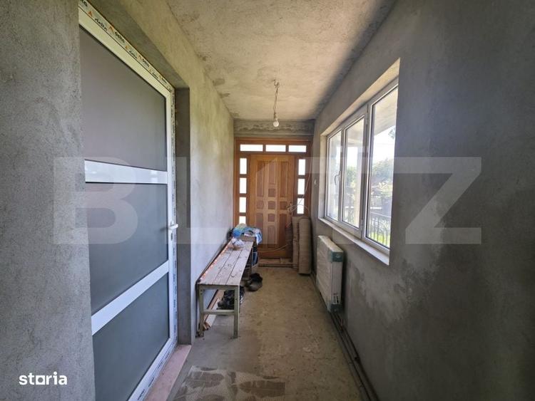 Casă cu 3 camere cu Teren 843 Mp în Scoarța