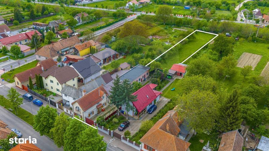 Casă cu 4 camere cu Teren 1673 Mp în Central