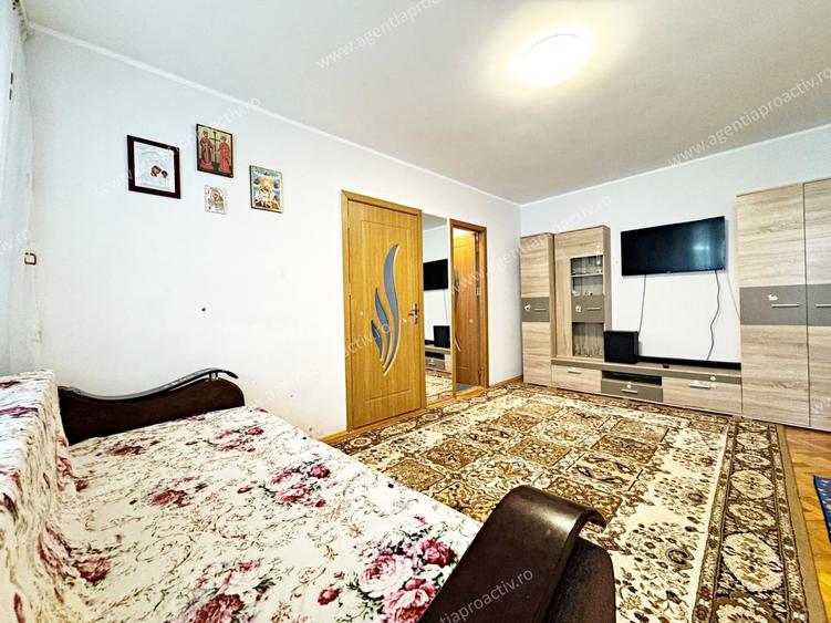 Apartament cu 2 camere, etajul 2, în cartierul Micro 16. - 2