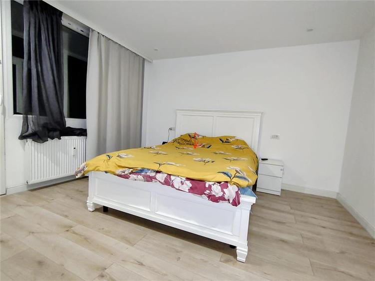 Apartament cu 3 camere decomandat în Titan