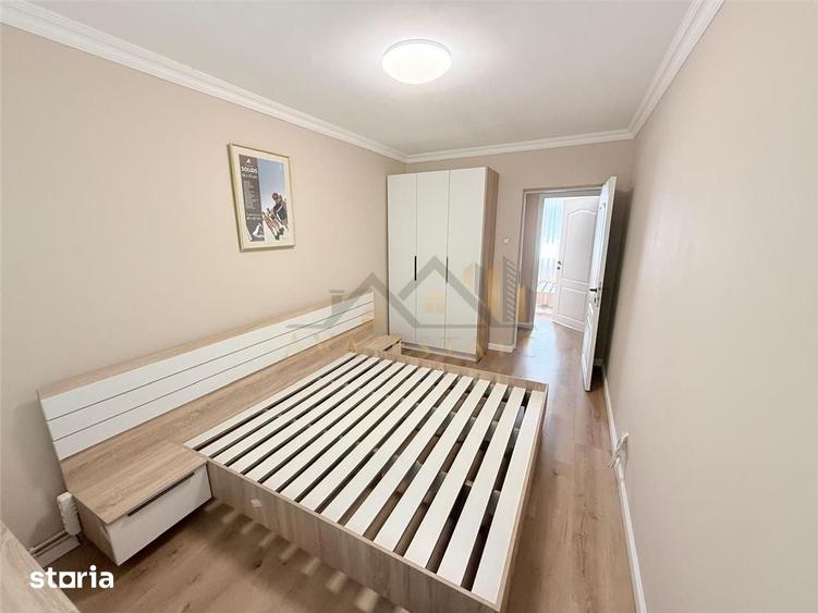 Apartament cu 3 camere semidecomandat în Circumvalațiunii